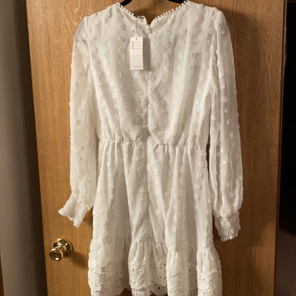 White mini dress - Picture 6 of 7